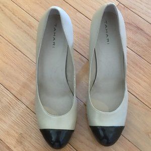 Tahari - Laura /Cream & Black Cap Shoe / Leather